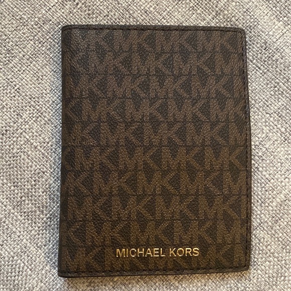 Michael Kors Bags Mk Passport And Card Holder Poshmark